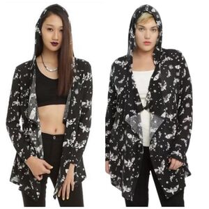 Midnight Hour for Hot Topic Moth Hooded Fly Away Cardigan Black W/Print Size XL